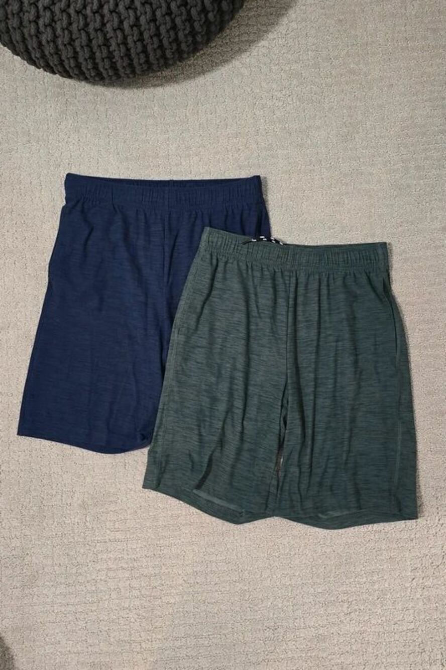 Old Navy Active boys shorts, set of two; L (10-12)